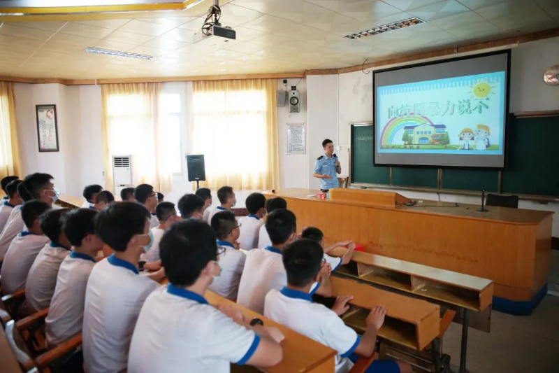 校园欺凌 (1).jpg 图片