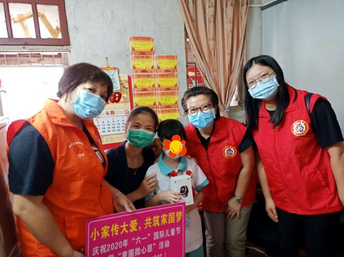 六一1.jpg