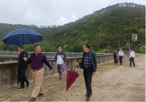 立足隐患排查 联合开展水上交通安全检查338.png