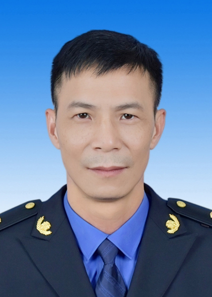 陈宏锐一寸.jpg