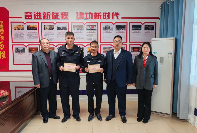 4eadecf5591975c5175e6de9d103818_副本.jpg