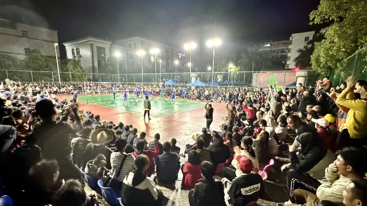 排球比赛决赛盛况.jpg