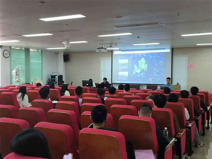 信息专班01.jpg